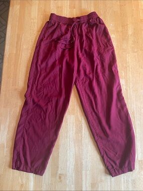 Relaxed Drawstring Joggers in Deep Wine Size 6 petites